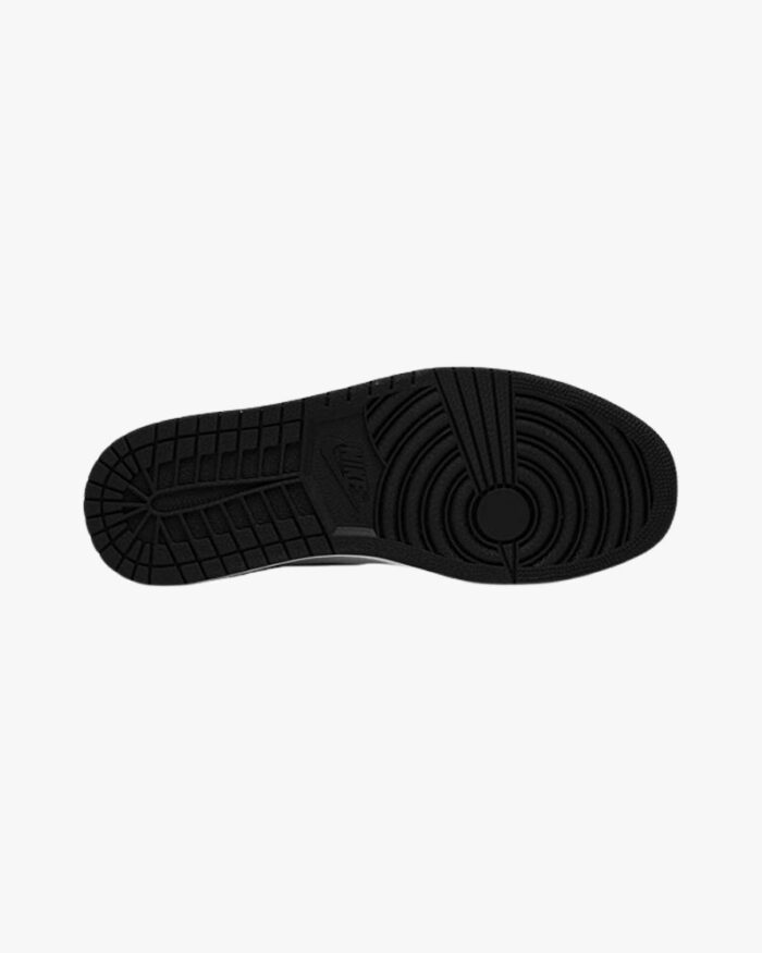 Air Jordan 1 Retro Black Sneakers